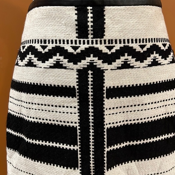 MADEWELL BLACK AND WHITE PRINTED SKIRT SIZE 4 - Picture 3 of 4